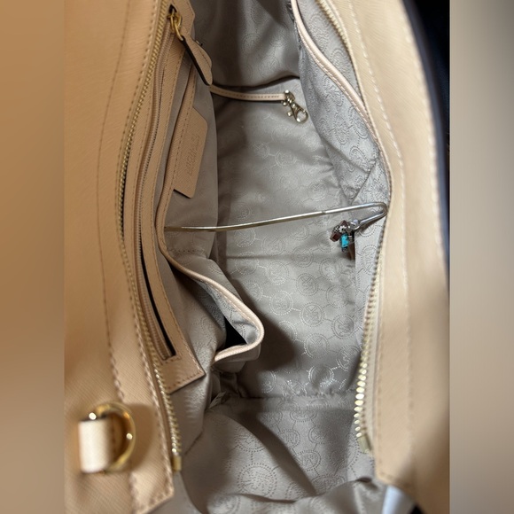 🆕Michael Kors™ LARGE 🔥Selma Satchael👜 - Picture 11 of 14